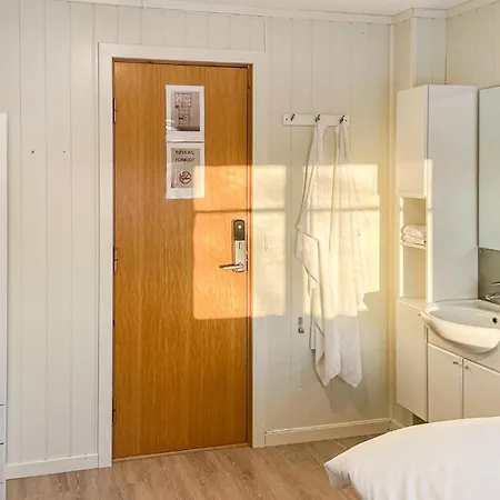 1 Bedroom Lovely In
